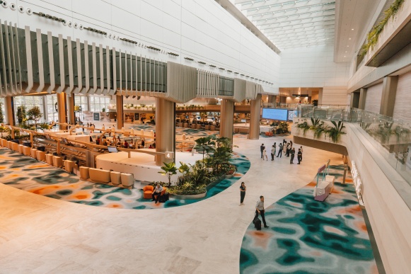 Terminal 2 Changi Airport yang Telah Diperbarui Kembali Dibuka Penuh