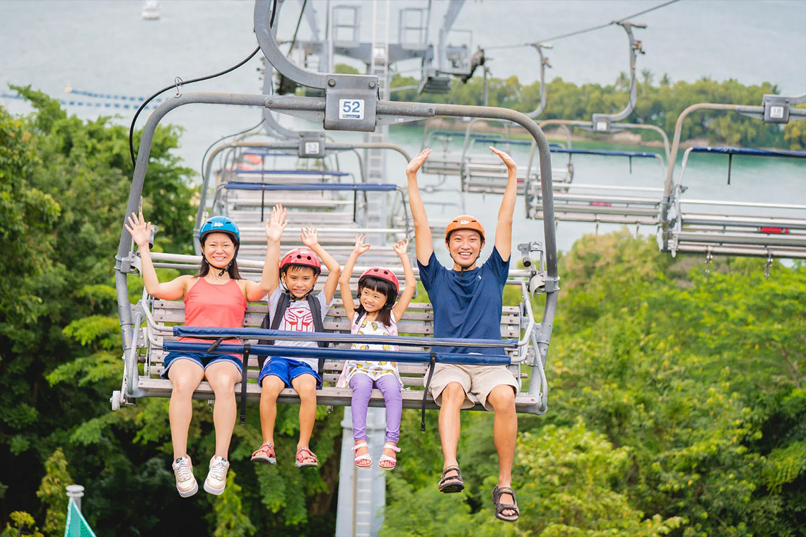 Serunya Luge Skyride Singapore di Pulau Sentosa.